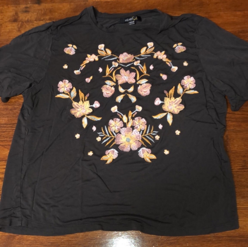 Embroidered shirt